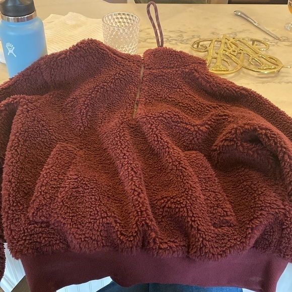 Lululemon- Burgundy Sherpa Hooded 1/4 Zip Pullover Jacket - Picture 5 of 5